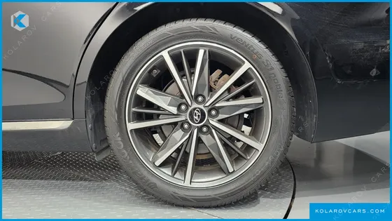HYUNDAI GRANDEUR 2.5