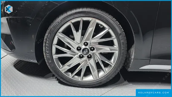 HYUNDAI GRANDEUR 2.5
