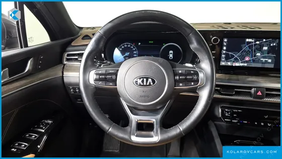 KIA K5 SIGNATURE