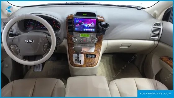KIA CARNIVAL GRAND CARNIVAL HI LIMOUSINE GLX