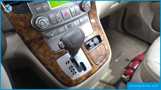 KIA CARNIVAL GRAND CARNIVAL HI LIMOUSINE GLX