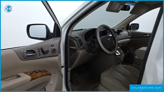 KIA CARNIVAL GRAND CARNIVAL HI LIMOUSINE GLX