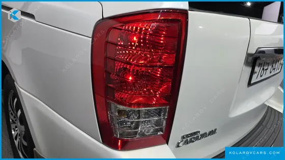 KIA CARNIVAL GRAND CARNIVAL HI LIMOUSINE GLX