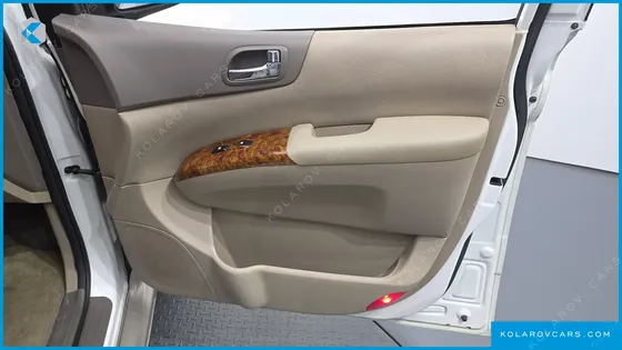 KIA CARNIVAL GRAND CARNIVAL HI LIMOUSINE GLX