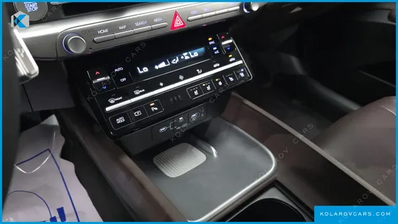 HYUNDAI GRANDEUR 2,5 GASOLINE 2WD