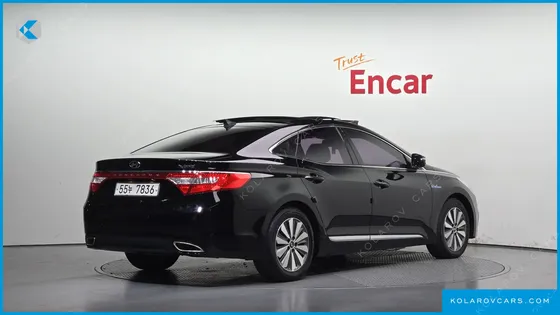 HYUNDAI GRANDEUR PREMIUM