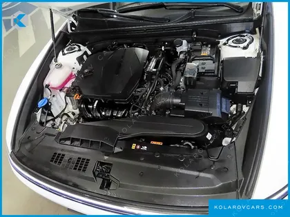 HYUNDAI GRANDEUR 2,5 GASOLINE 2WD