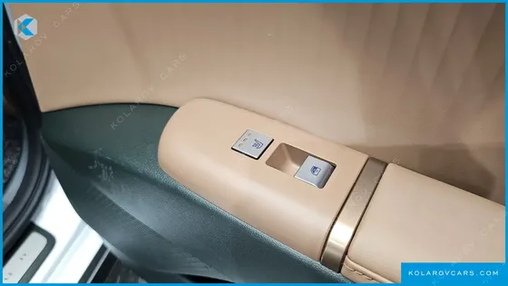 HYUNDAI GRANDEUR 2,5 GASOLINE 2WD