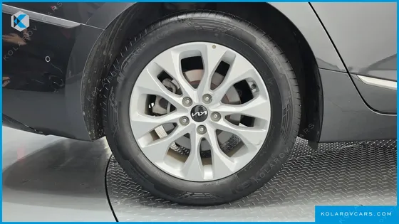 KIA K8 2.5 GASOLINE 2WD