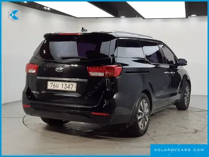 KIA CARNIVAL 11-SEATER PRESTIGE