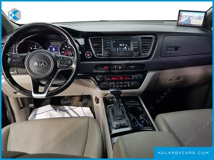 KIA CARNIVAL 11-SEATER PRESTIGE
