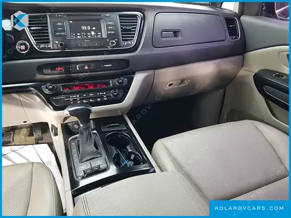 KIA CARNIVAL 11-SEATER PRESTIGE