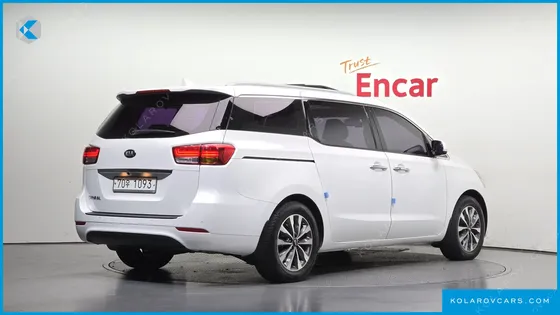 KIA CARNIVAL 11-SEATER PRESTIGE