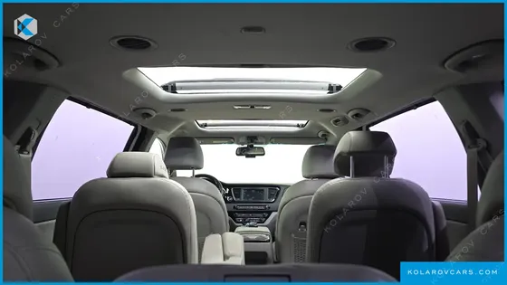 KIA CARNIVAL 11-SEATER PRESTIGE