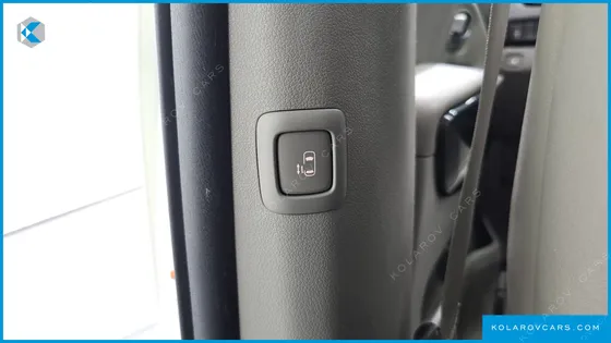 KIA CARNIVAL 11-SEATER PRESTIGE
