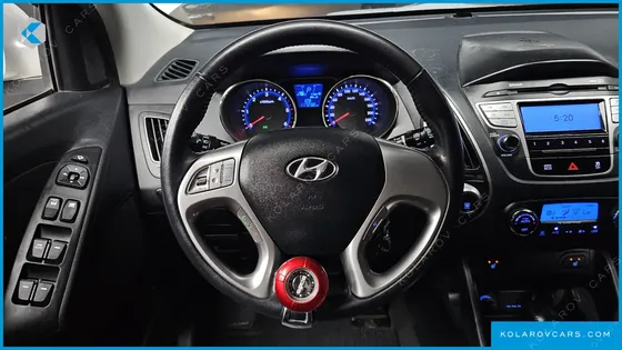 HYUNDAI TUCSON DIESEL 2WD LX20