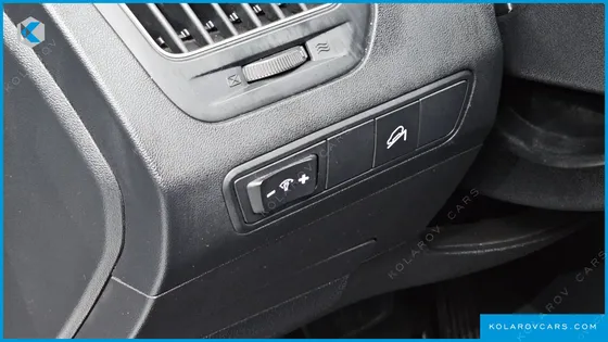 HYUNDAI TUCSON DIESEL 2WD LX20
