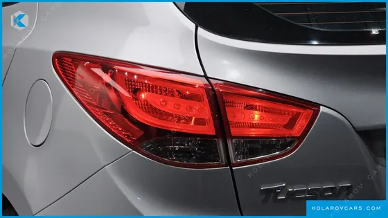HYUNDAI TUCSON DIESEL 2WD LX20