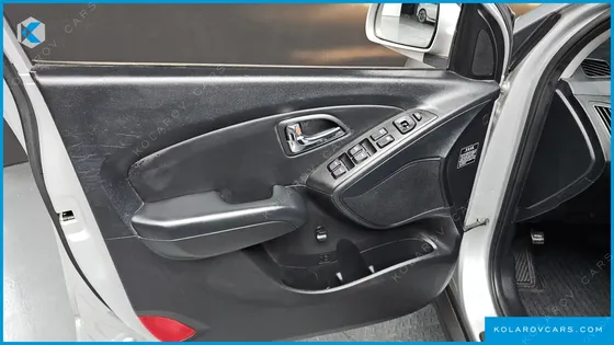 HYUNDAI TUCSON DIESEL 2WD LX20