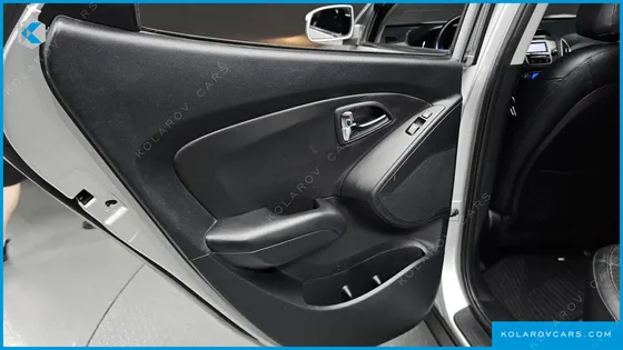 HYUNDAI TUCSON DIESEL 2WD LX20