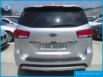 KIA CARNIVAL 9-SEATER PRESTIGE