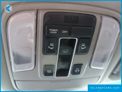 KIA CARNIVAL 9-SEATER PRESTIGE