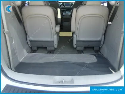 KIA CARNIVAL 9-SEATER PRESTIGE