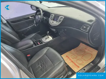 HYUNDAI GENESIS BH 330 LUXURY