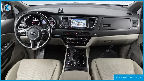 KIA CARNIVAL 9-SEATER LUXURY