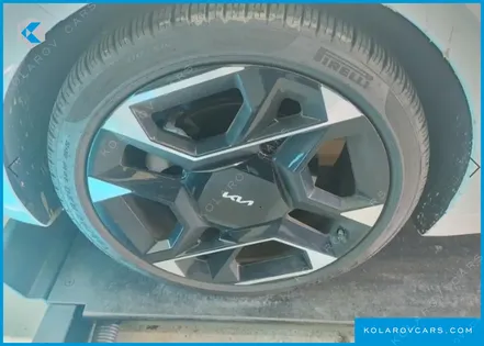 KIA K8 2.5 GASOLINE 2WD