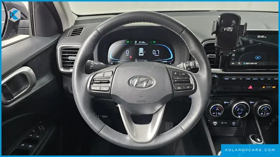 HYUNDAI VENUE 1,6 PREMIUM