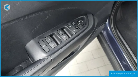 HYUNDAI VENUE 1,6 PREMIUM