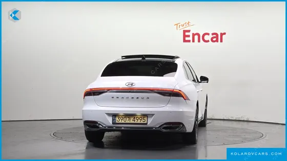 HYUNDAI GRANDEUR LE BLANC