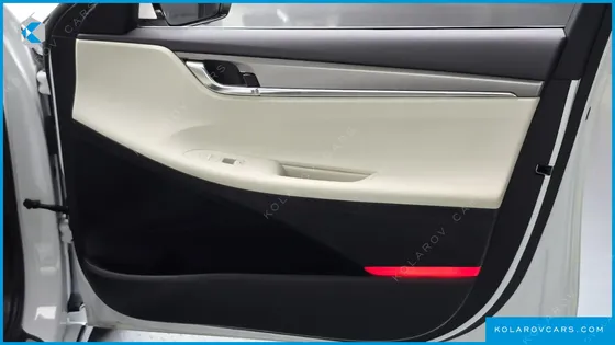 HYUNDAI GRANDEUR LE BLANC