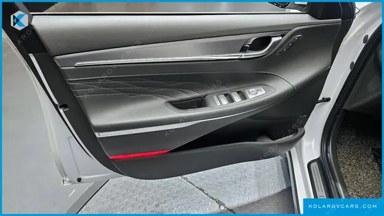 HYUNDAI GRANDEUR CALLIGRAPHY
