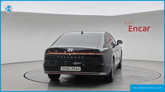 HYUNDAI GRANDEUR PREMIUM