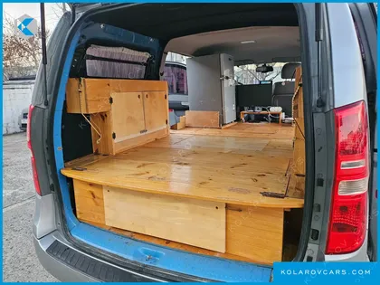 HYUNDAI STAREX CAMPING CAR