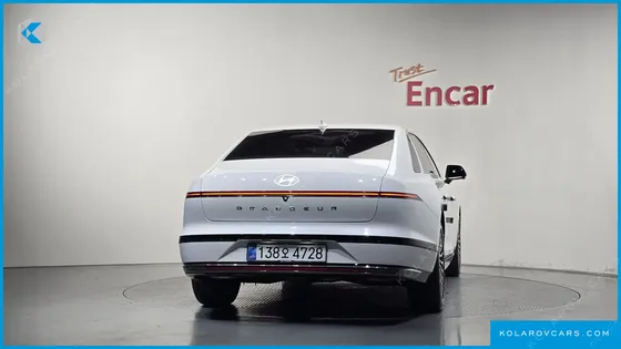 HYUNDAI GRANDEUR CALLIGRAPHY