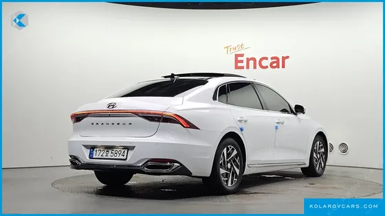 HYUNDAI GRANDEUR LE BLANC