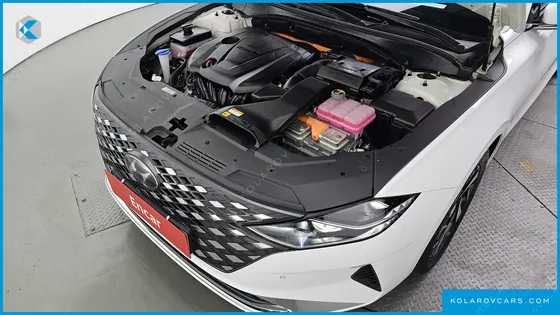 HYUNDAI GRANDEUR LE BLANC