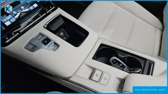 HYUNDAI GRANDEUR LE BLANC