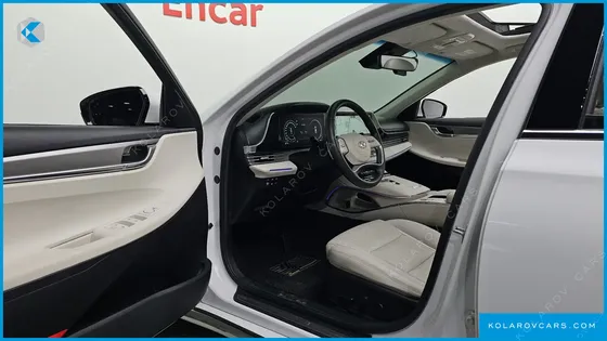 HYUNDAI GRANDEUR LE BLANC