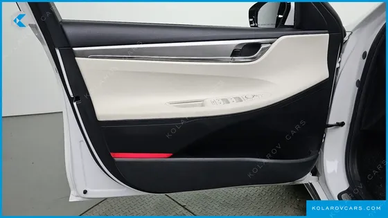 HYUNDAI GRANDEUR LE BLANC