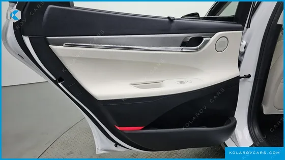 HYUNDAI GRANDEUR LE BLANC
