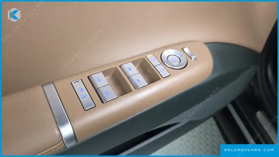 HYUNDAI GRANDEUR PREMIUM