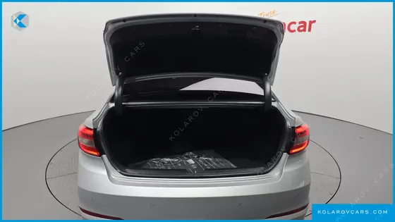 HYUNDAI SONATA 2.0 CARE+