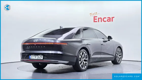 HYUNDAI GRANDEUR PREMIUM