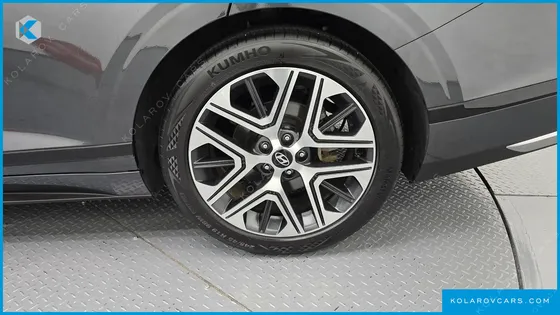 HYUNDAI GRANDEUR PREMIUM