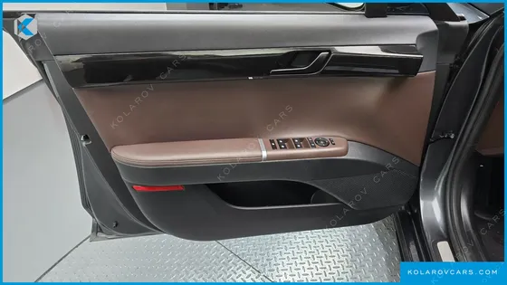 HYUNDAI GRANDEUR PREMIUM