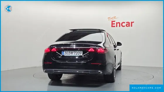 MERCEDES E-CLASS E300 4MATIC EXCLUSIVE